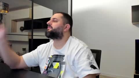 Draven A online show from March 4, 2:27 am