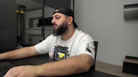 DravenPeak online show from November 29, 2:31 pm