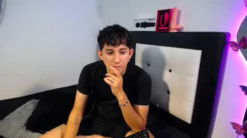 -- nicolle and jhon -- online show from October 5, 1:26 am