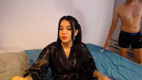 -- nicolle and jhon -- online show from March 17, 5:44 am