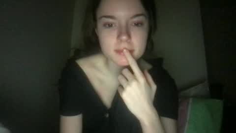 Snapshot of dream1girl_ chatting on January 27, 10:06 am ur dream girl online show from January 27, 10:06 am