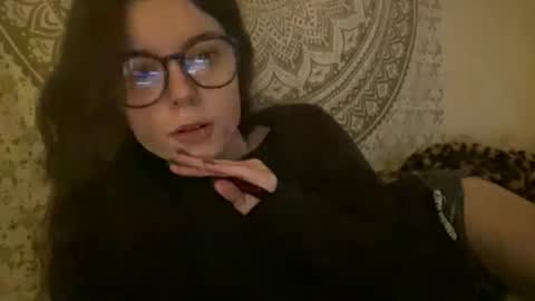 Snapshot of dream1girl_ chatting on February 27, 4:12 am ur dream girl online show from February 27, 4:12 am