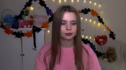 Mari online show from October 31, 6:47 am