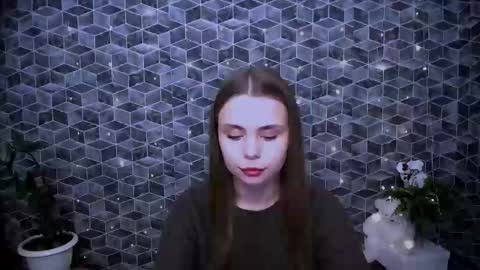 Mari online show from December 17, 9:26 am