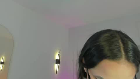 N E N A  online show from September 28, 3:45 am