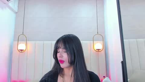 N E N A  online show from December 1, 7:41 pm