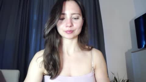 Snapshot of dream_nicole02 chatting on February 20, 7:54 am Nicole online show from February 20, 7:54 am