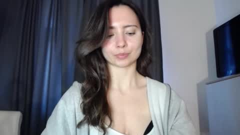 Snapshot of dream_nicole02 chatting on March 3, 7:47 am Nicole online show from March 3, 7:47 am