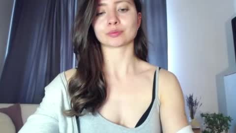 Snapshot of dream_nicole02 chatting on April 21, 7:03 am Nicole online show from April 21, 7:03 am