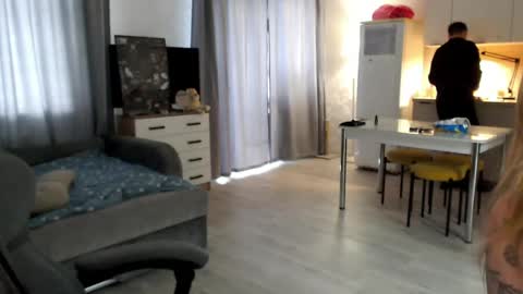 Snapshot of dream_reaper210635 chatting on May 31, 1:29 pm dream_reaper210635 online show from May 31, 1:29 pm