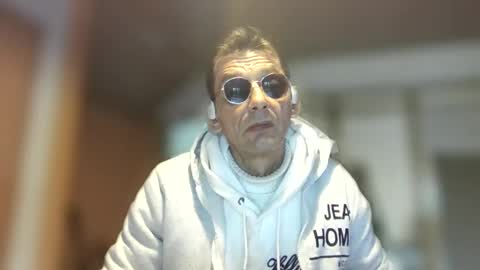 Dreambob online show from April 4, 9:07 am