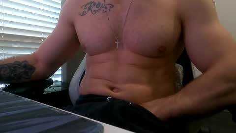 Dreaming on going live with a woman p online show from April 27, 6:39 pm