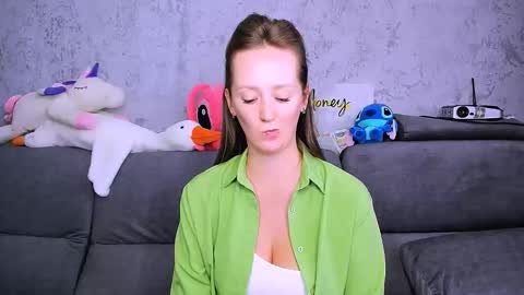 dreamesoul online show from September 23, 12:08 pm