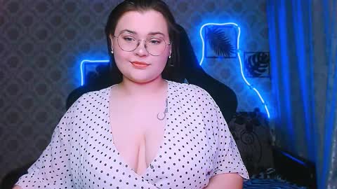 dreamforyoue2 online show from March 23, 3:49 pm