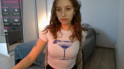 Snapshot of dreamhale chatting on February 5, 11:48 am Hello im Eva online show from February 5, 11:48 am