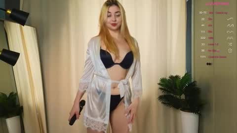 Hannah online show from October 17, 10:07 am