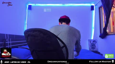 Snapshot of dreamhunterdz chatting on December 11, 9:34 pm Your lord. - ONLINE 1500 Pm to 2100 Pm - New York Hour online show from December 11, 9:34 pm