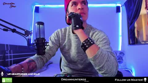 Snapshot of dreamhunterdz chatting on January 6, 9:43 pm Your lord. - ONLINE 1500 Pm to 2100 Pm - New York Hour online show from January 6, 9:43 pm