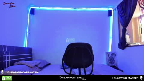Snapshot of dreamhunterdz chatting on January 19, 9:45 pm Your lord. - ONLINE 1500 Pm to 2100 Pm - New York Hour online show from January 19, 9:45 pm