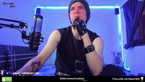 Snapshot of dreamhunterdz chatting on March 7, 10:43 pm Your lord. - ONLINE 1500 Pm to 2100 Pm - New York Hour online show from March 7, 10:43 pm