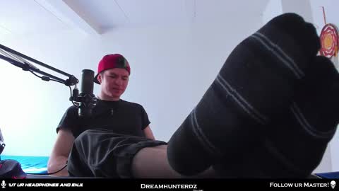 Your lord. - ONLINE  1500 Pm to 2100 Pm - New York Hour online show from November 19, 8:42 pm