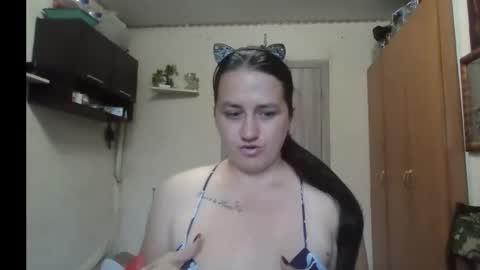 dreamiebelle online show from October 1, 7:03 am