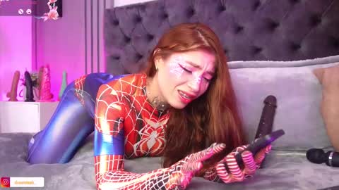 Snapshot of dreamleah_ chatting on December 21, 4:30 am dreamleah_ online show from December 21, 4:30 am