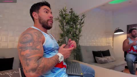 cris online show from December 13, 1:26 am