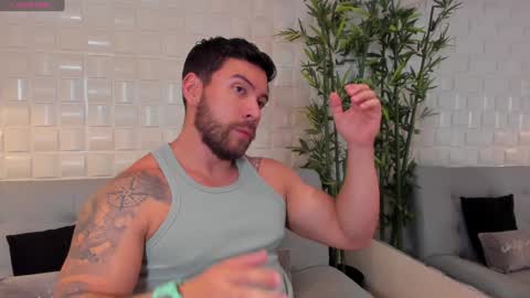 cris online show from December 17, 2:55 am