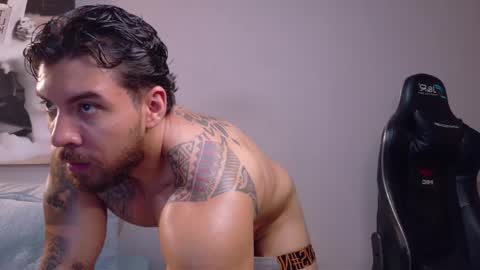 cris online show from May 23, 3:01 am
