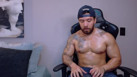 cris online show from June 1, 10:22 pm
