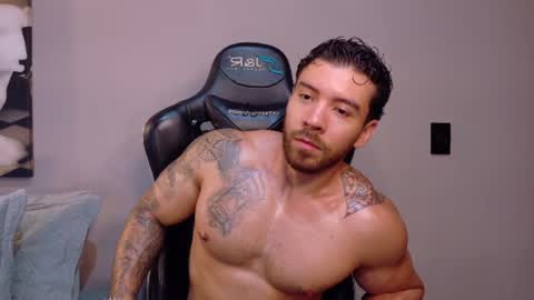 cris online show from June 11, 2:53 am