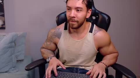 cris online show from June 16, 11:07 pm