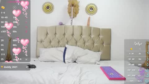 Sophia online show from February 17, 9:52 pm