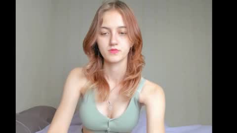 dreamy_pollyyy online show from October 3, 1:41 pm