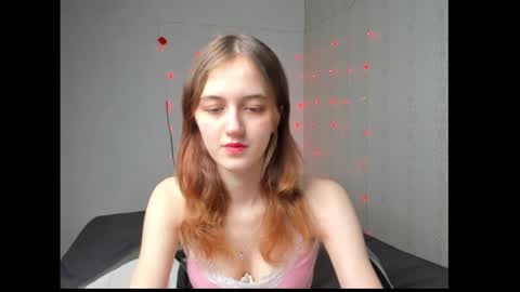 dreamy_pollyyy online show from March 20, 5:29 pm