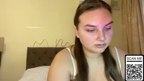 Mila online show from October 4, 2:59 pm