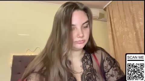 Mila online show from November 10, 3:33 pm