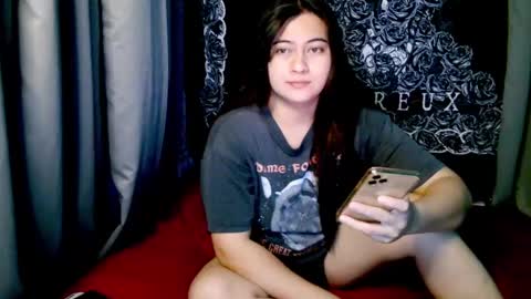 Snapshot of dreamycreamyst chatting on December 11, 11:51 am dreamycreamyst online show from December 11, 11:51 am