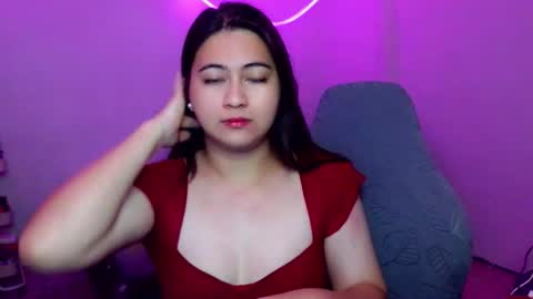 Snapshot of dreamycreamyst chatting on April 20, 1:41 am dreamycreamyst online show from April 20, 1:41 am