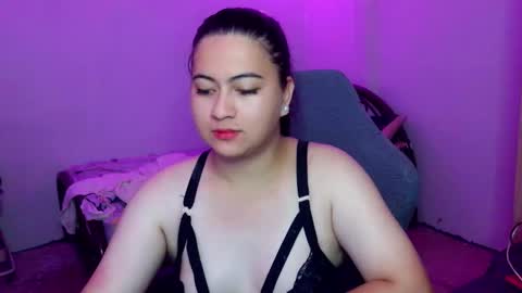Snapshot of dreamycreamyst chatting on April 28, 12:53 am dreamycreamyst online show from April 28, 12:53 am