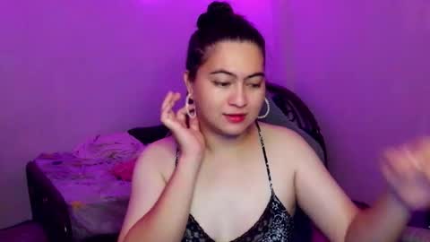 Snapshot of dreamycreamyst chatting on May 24, 6:18 am dreamycreamyst online show from May 24, 6:18 am