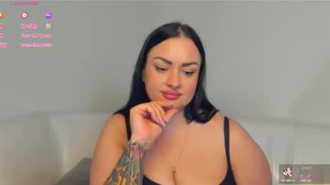 dreamyhousewife1 online show from October 25, 3:51 pm