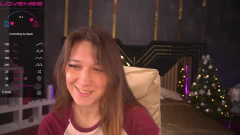 Snapshot of dreamylinaaa chatting on December 29, 4:51 pm Lina online show from December 29, 4:51 pm