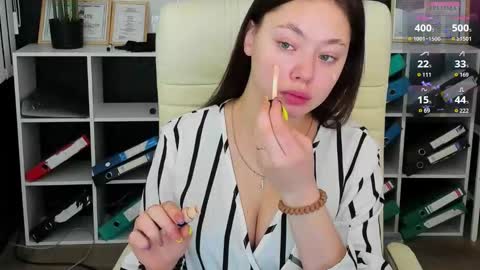 dreamymilka online show from February 9, 3:10 am