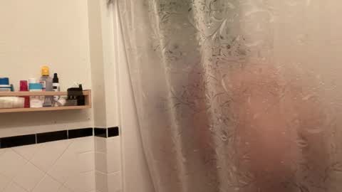 Snapshot of dreamyriri chatting on March 21, 2:49 am RIRI OR DREAMY online show from March 21, 2:49 am