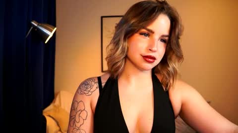 Snapshot of dreamysirens chatting on March 23, 6:12 pm MISS B online show from March 23, 6:12 pm