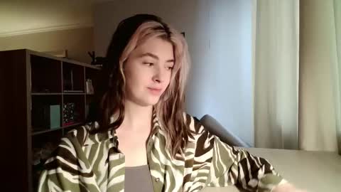 Dia online show from February 27, 10:26 am