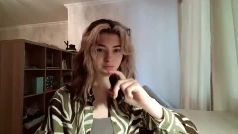 Dia online show from March 3, 10:43 am