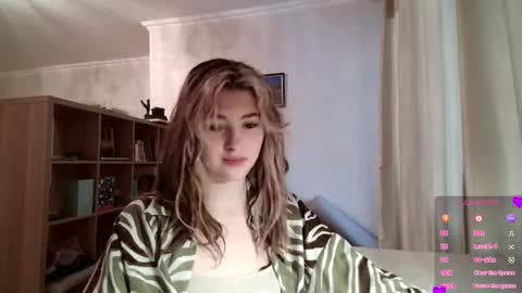 Dia online show from March 4, 1:17 pm